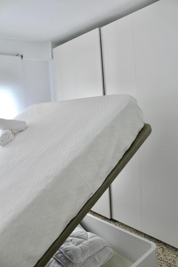 Wish Suite Campana De Sevilla Luaran gambar